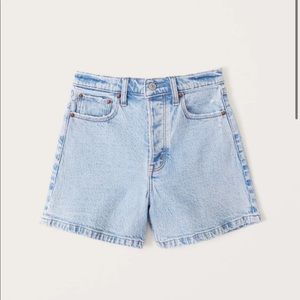 High Rise Dad Shorts - Abercrombie! Fit like a size 16